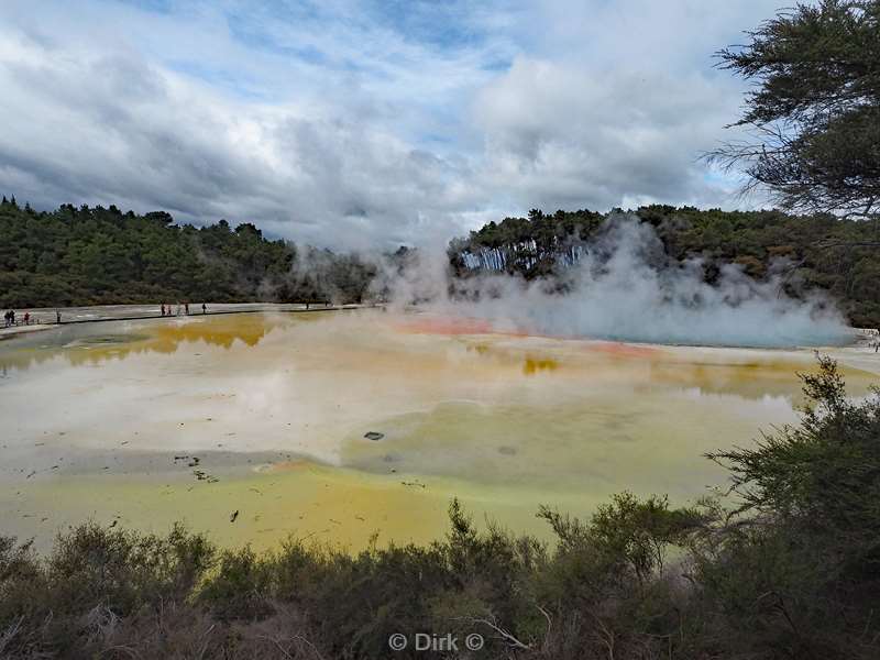 new zealand geothermal park wai-o-tapu