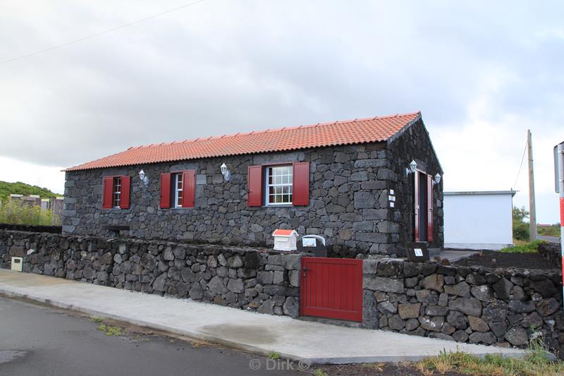 azoren pico huizen lavasteen