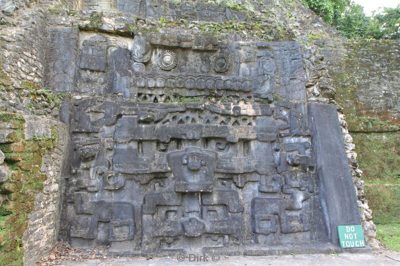 belize caracol san ignacio