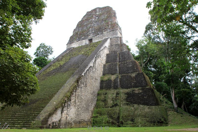 tikal guatemala flores