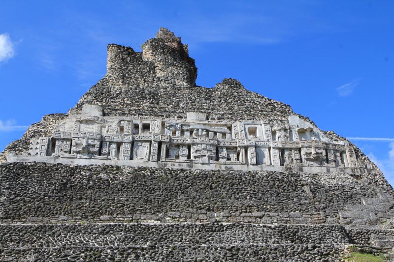 belize xunantunich san ignacio