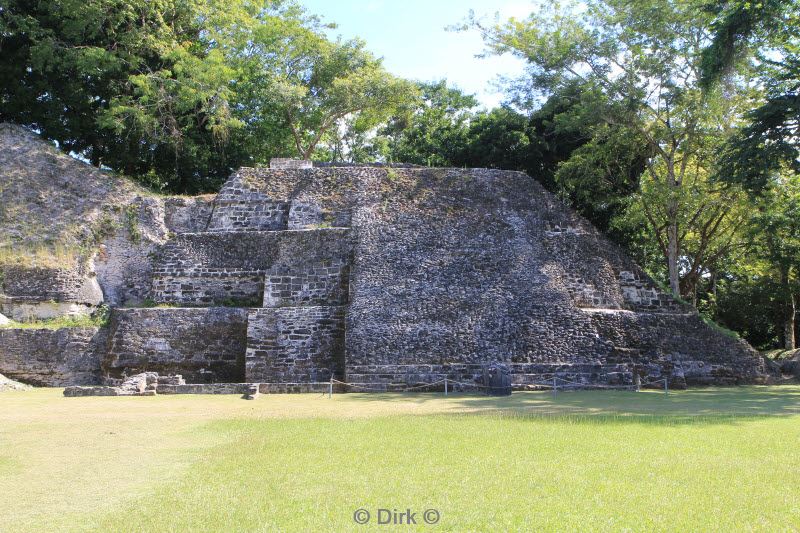 belize xunantunich san ignacio