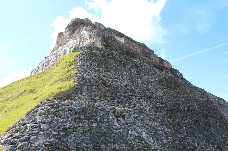 belize xunantunich san ignacio