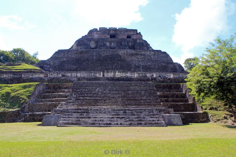 belize xunantunich san ignacio