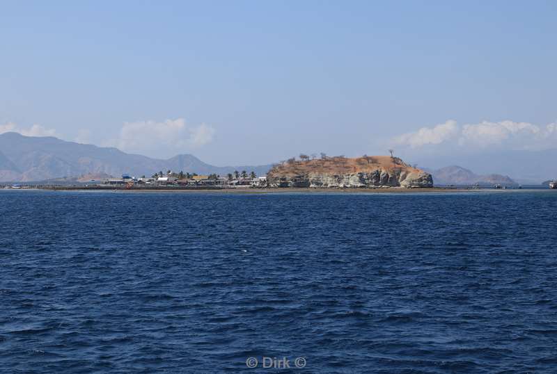 islands flores komodo