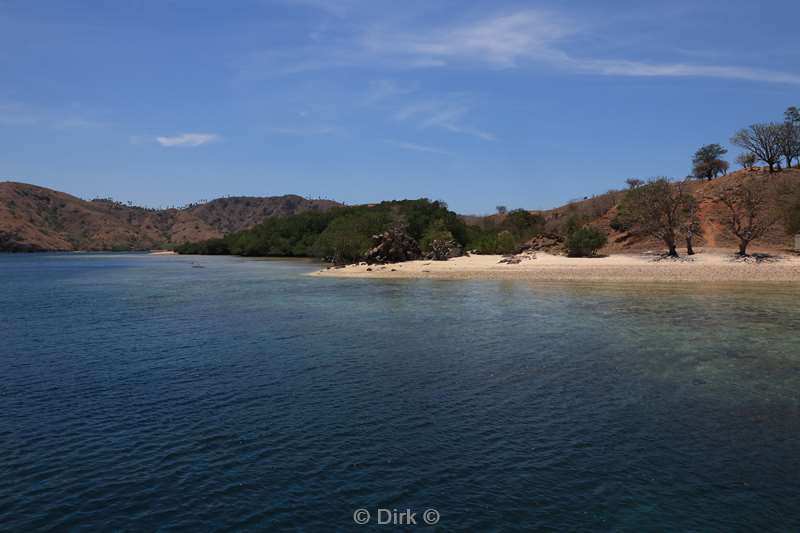 islands flores komodo