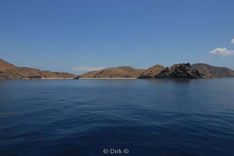 islands flores komodo