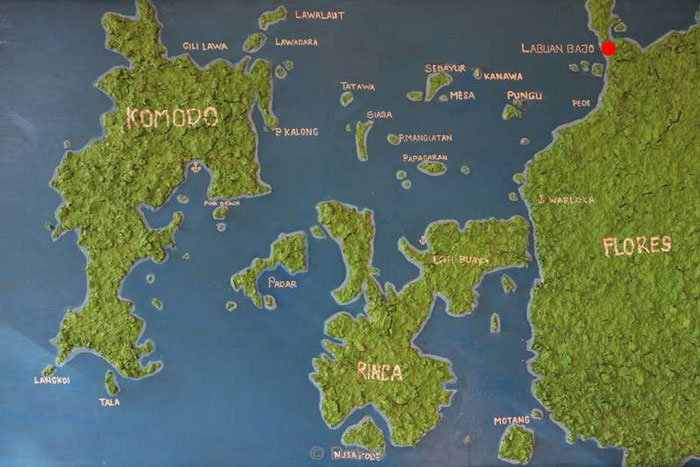map eilanden flores rinca komodo indonesie