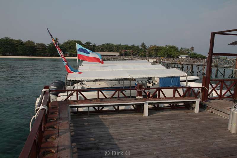 malaysia mabul island pier