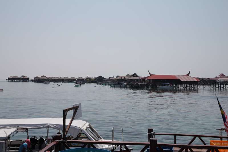 malaysia mabul island pier