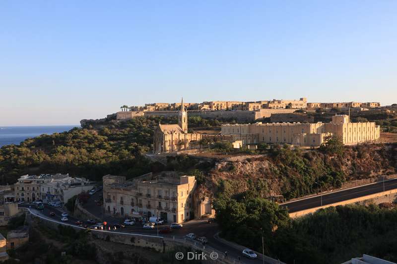 gozo klooster aan de haven mgarr