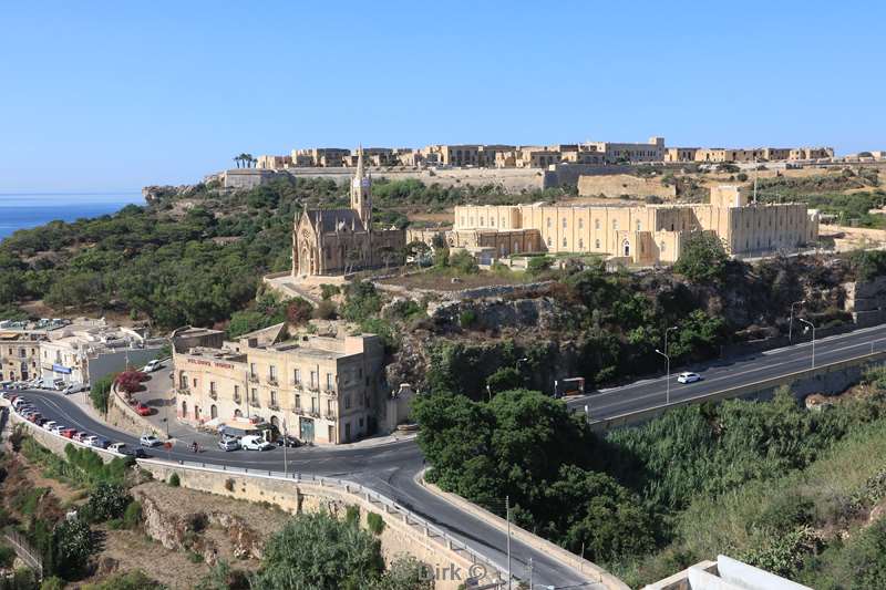 gozo klooster aan de haven mgarr