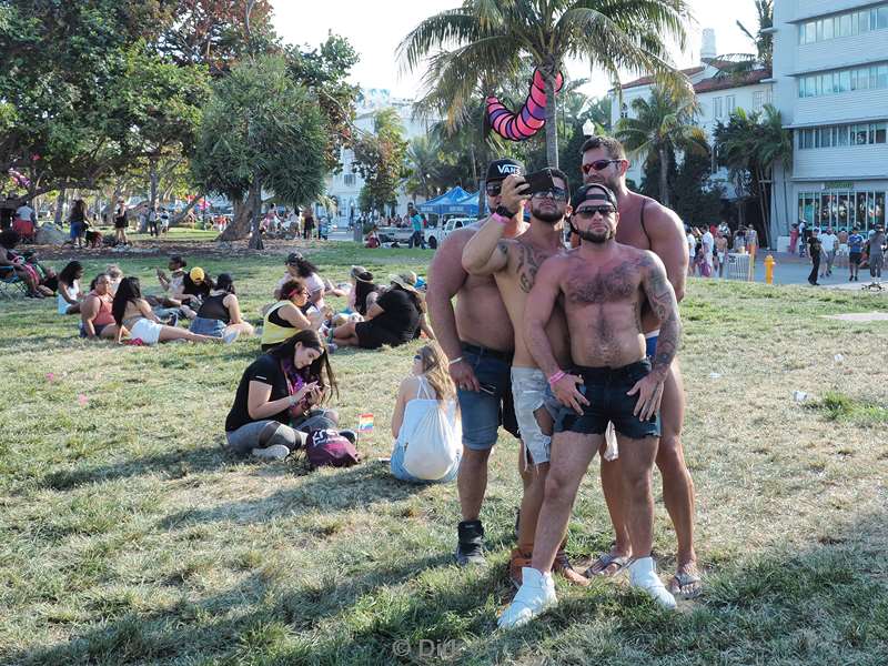 gay parade miami florida