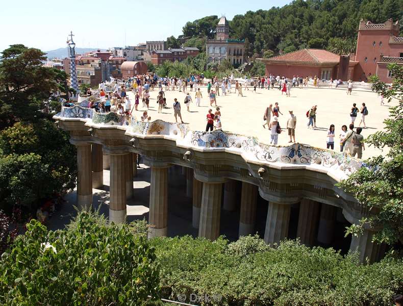 citytrip barcelona spain park guell gaudi