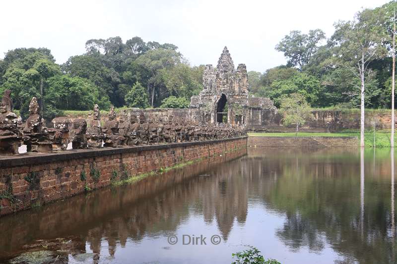 cambodia siem reap bayon tempel