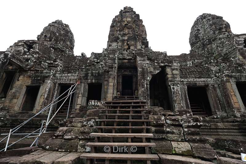 cambodia siem reap bayon tempel