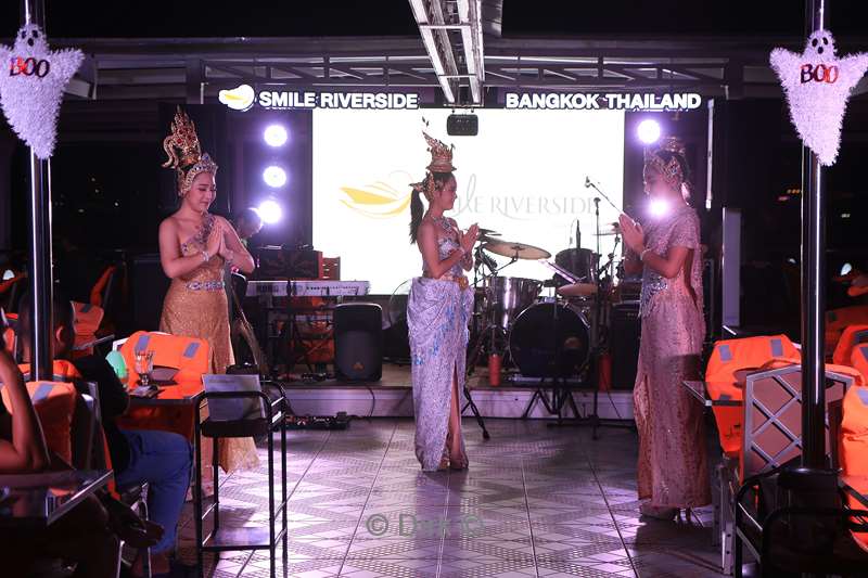 thailand bangkok cruiseboot smile riverside