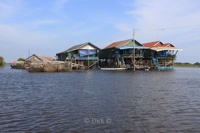 cambodia paalwoningendorp kampong phluk tonle sap meer