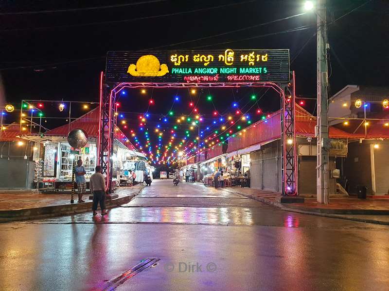 cambodia siem reap night market