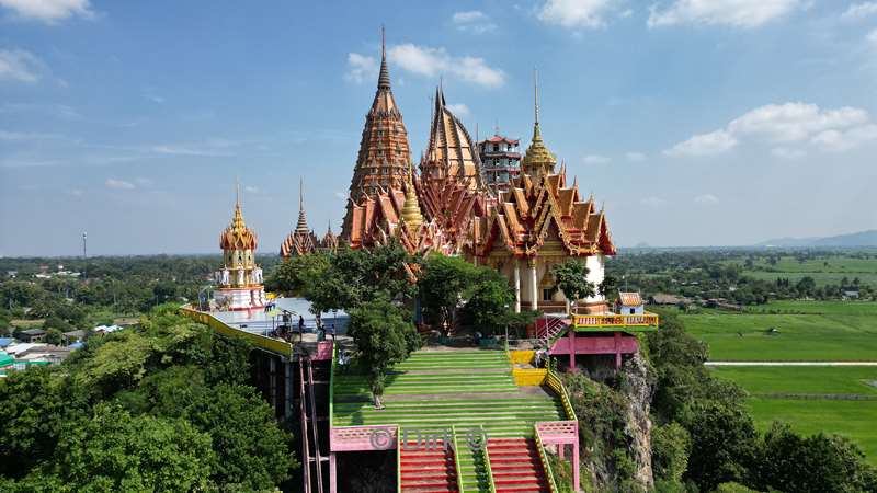 thailand wat tham sua tempel kanchanaburi