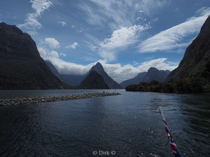 new zealand cruise milford sound fjord