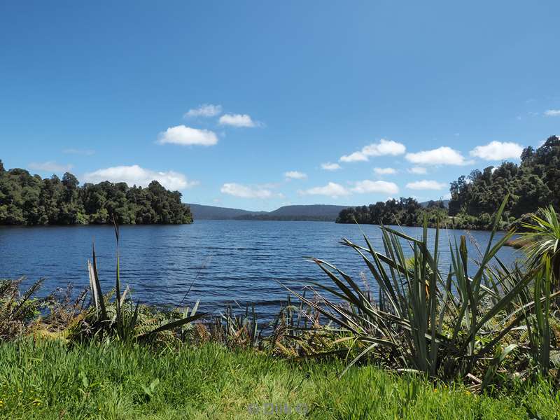 new zealand lake