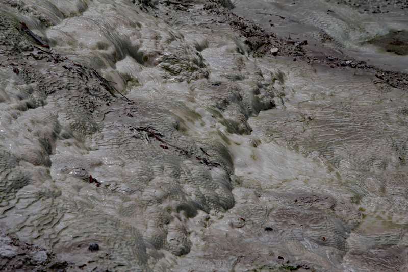 new zealand geothermal park wai-o-tapu