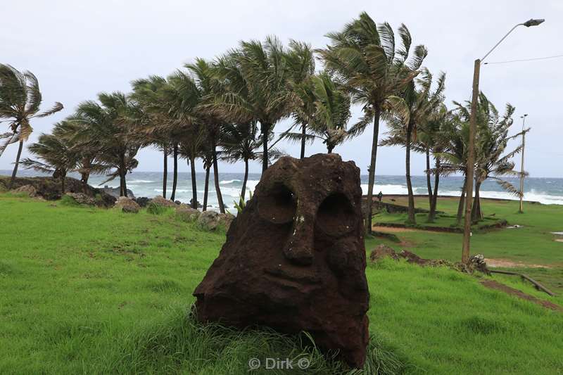 paaseiland moai beelden hanga roa