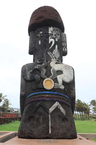 paaseiland moai beelden hanga roa