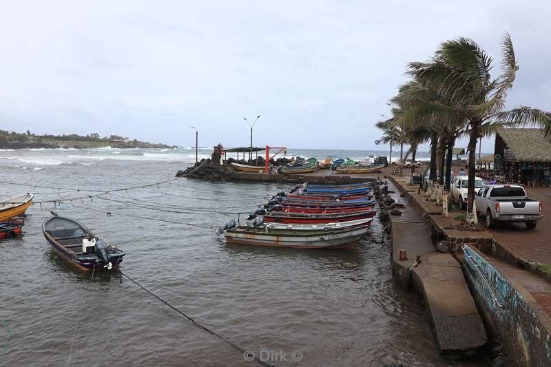 paaseiland port hanga roa