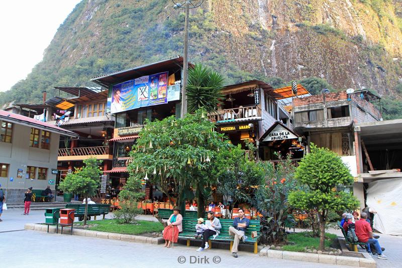 aguas calientes peru