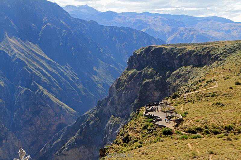 cruz del condor peru