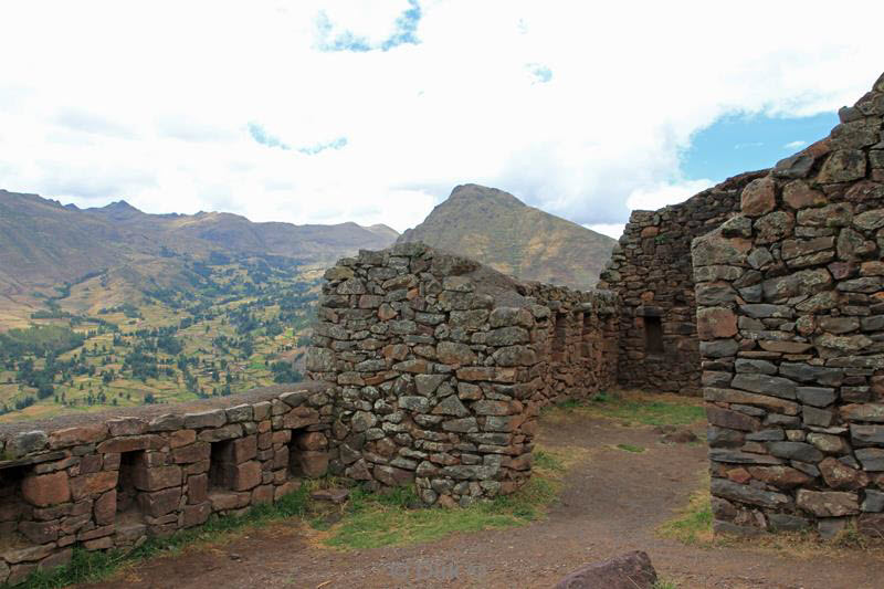 sacred valley peru