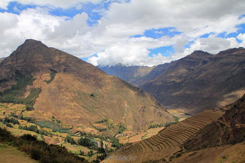 sacred valley peru