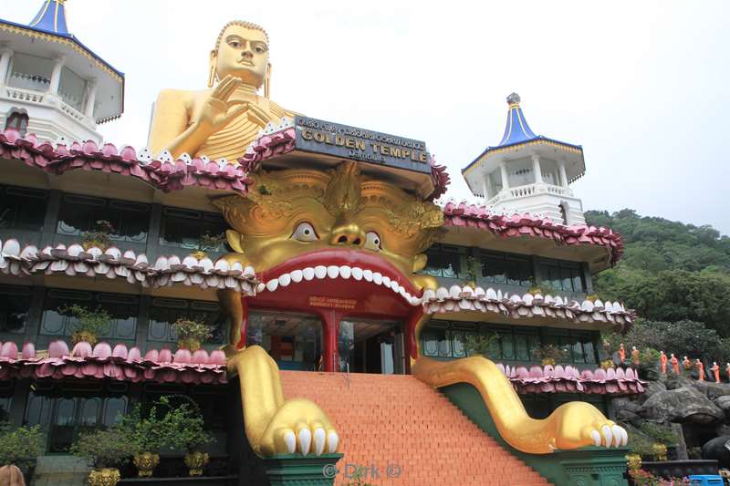 sri lanka dambulla Buddha statues