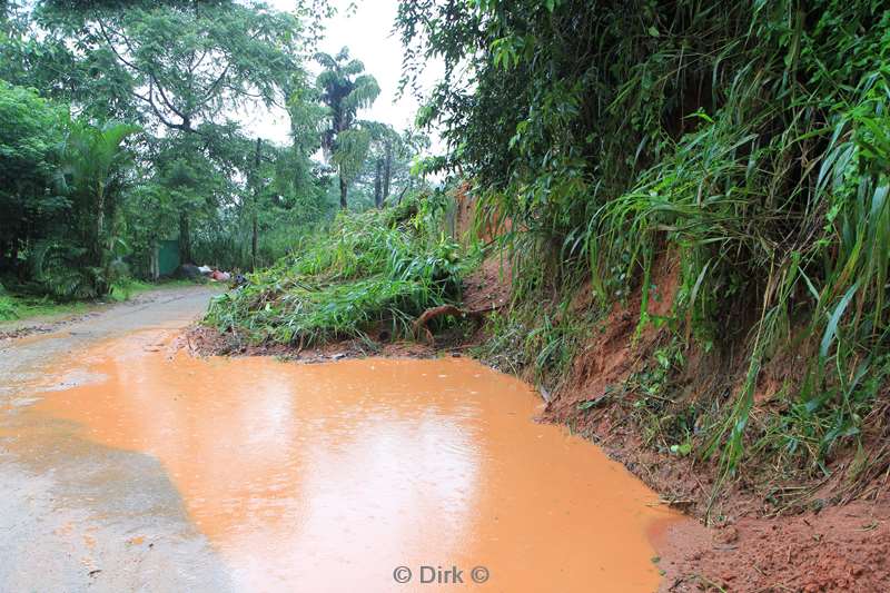 sri lanka landslides flooding