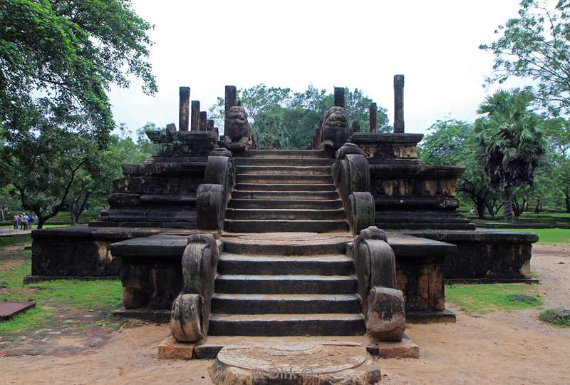 sri lanka boeddhistische tempels in polonnaruwa