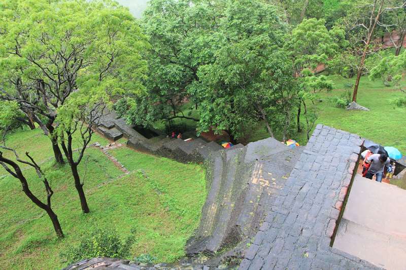 sri lanka sigiriya lion rock