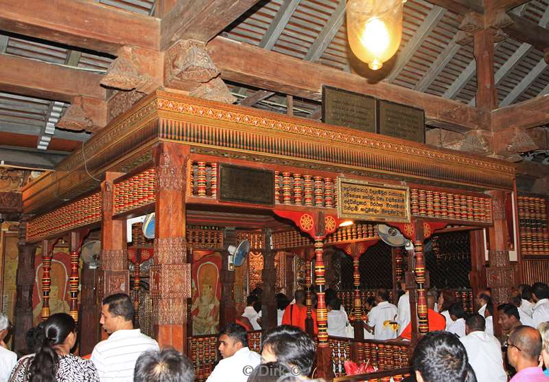 sri lanka temple tooth boeddha